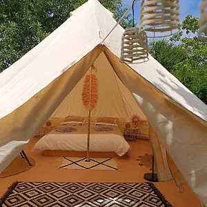 tipi.hotels-rhonealpes.com/